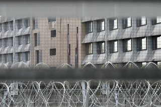Vétuste et chroniquement surpeuplée, la prison de Champ-Dollon ne répond plus aux normes de détention (archives).